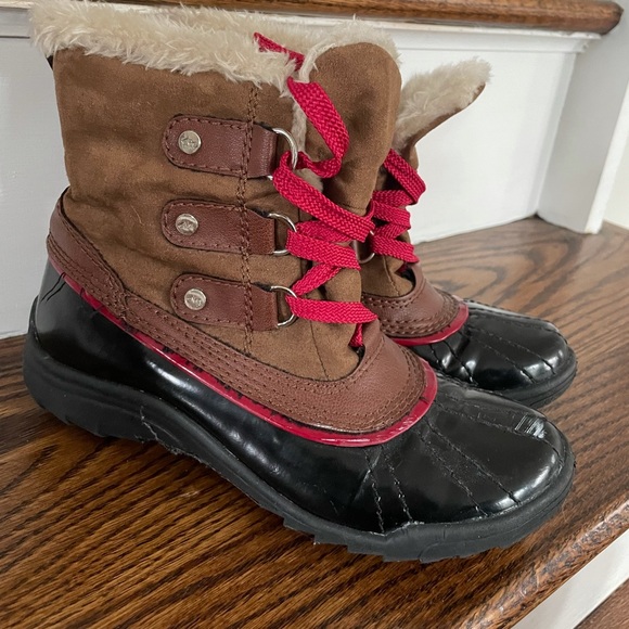 Ann Klein winter boots. - Picture 2 of 6